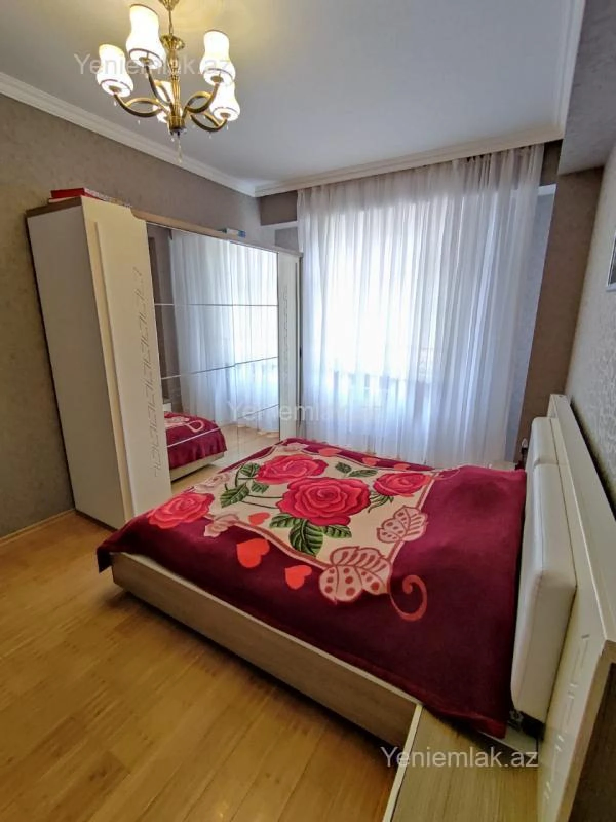 Satılır 3 otaqlı yeni tikili 90 m²