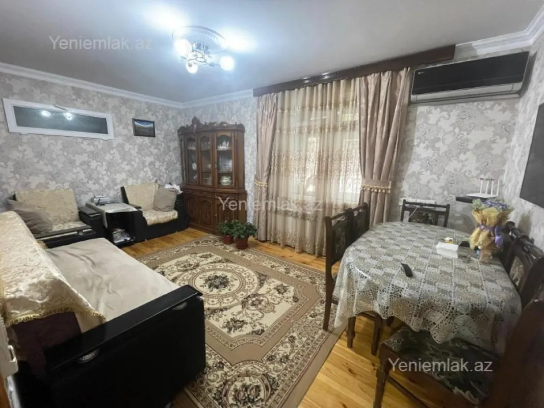 Satılır 3 otaqlı köhnə tikili 50 m²