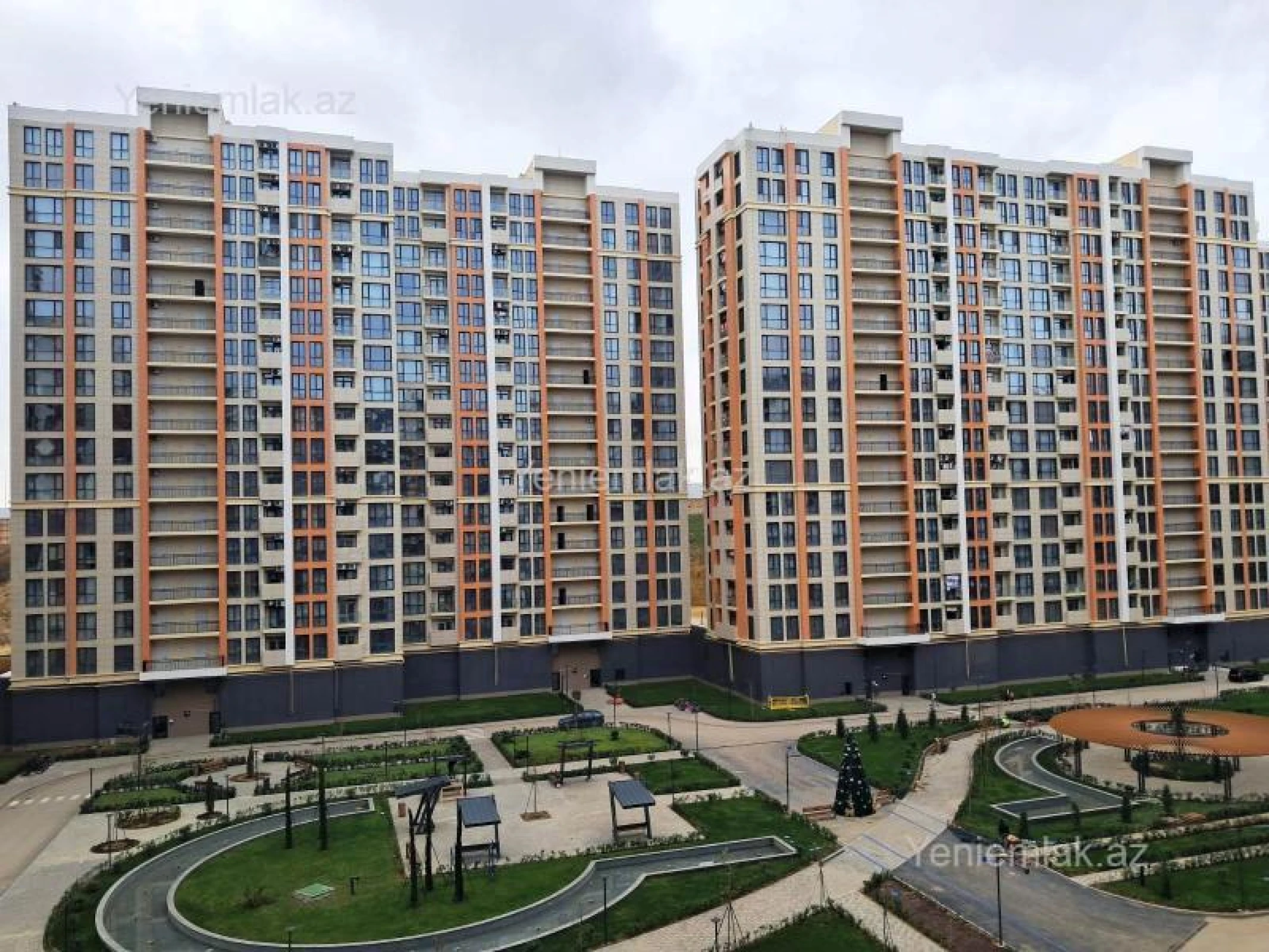 Satılır 3 otaqlı yeni tikili 82.7 m²