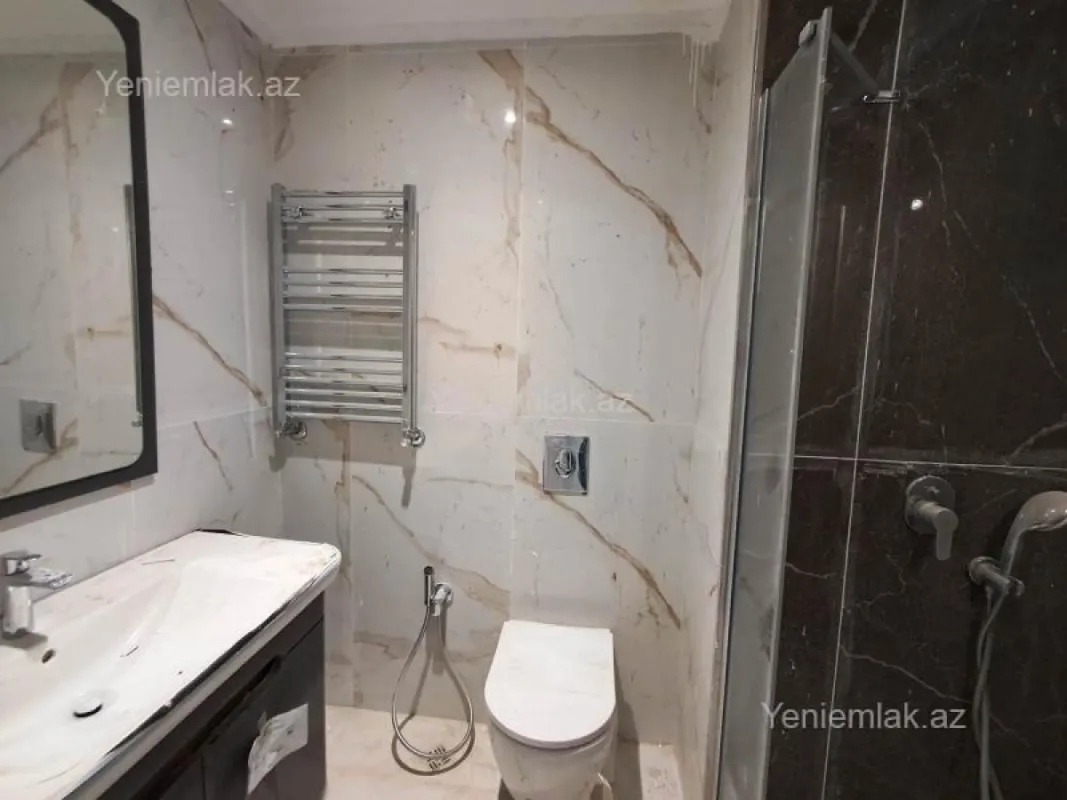 Satılır 3 otaqlı yeni tikili 82.7 m²