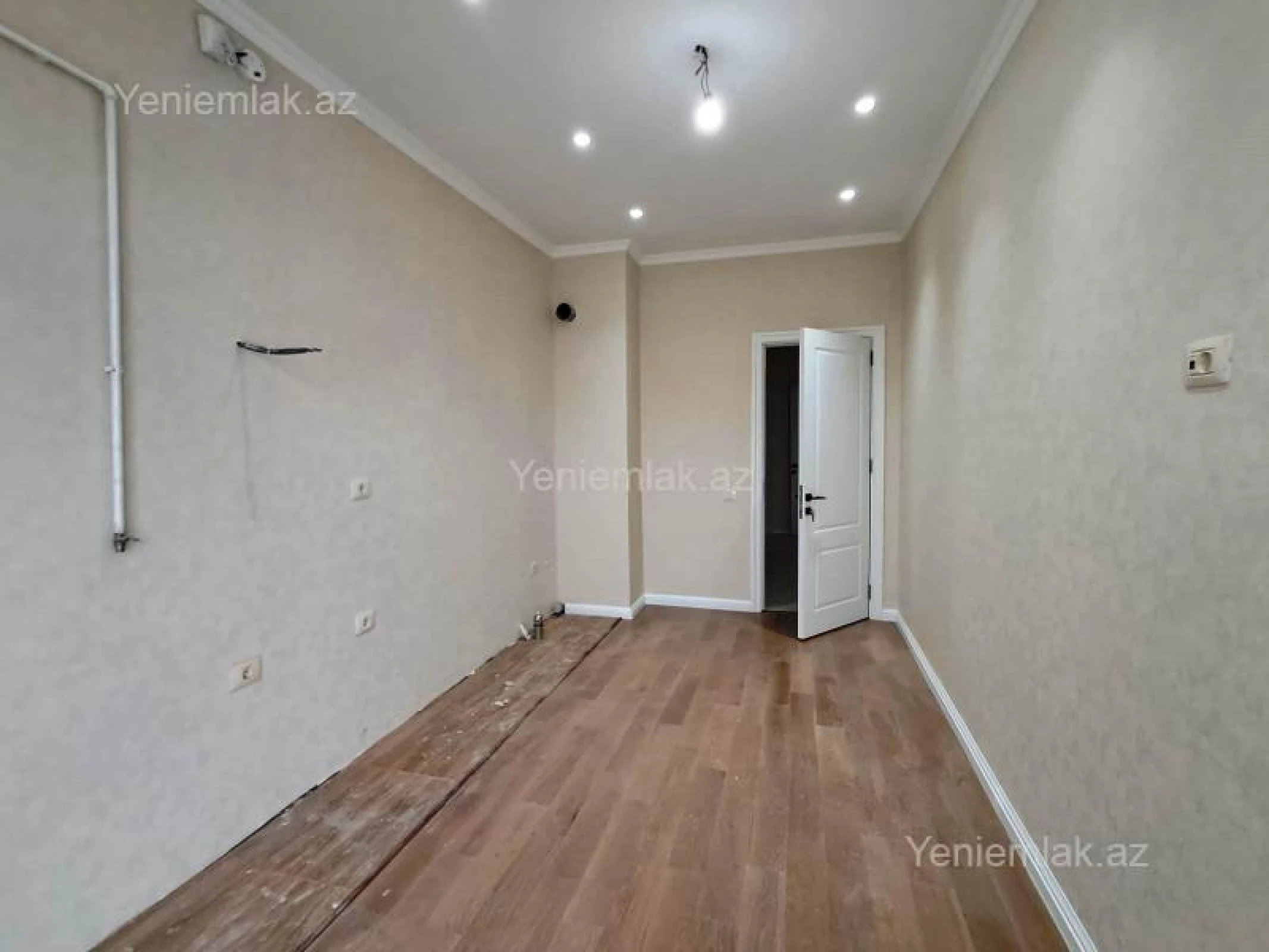 Satılır 3 otaqlı yeni tikili 82.7 m²