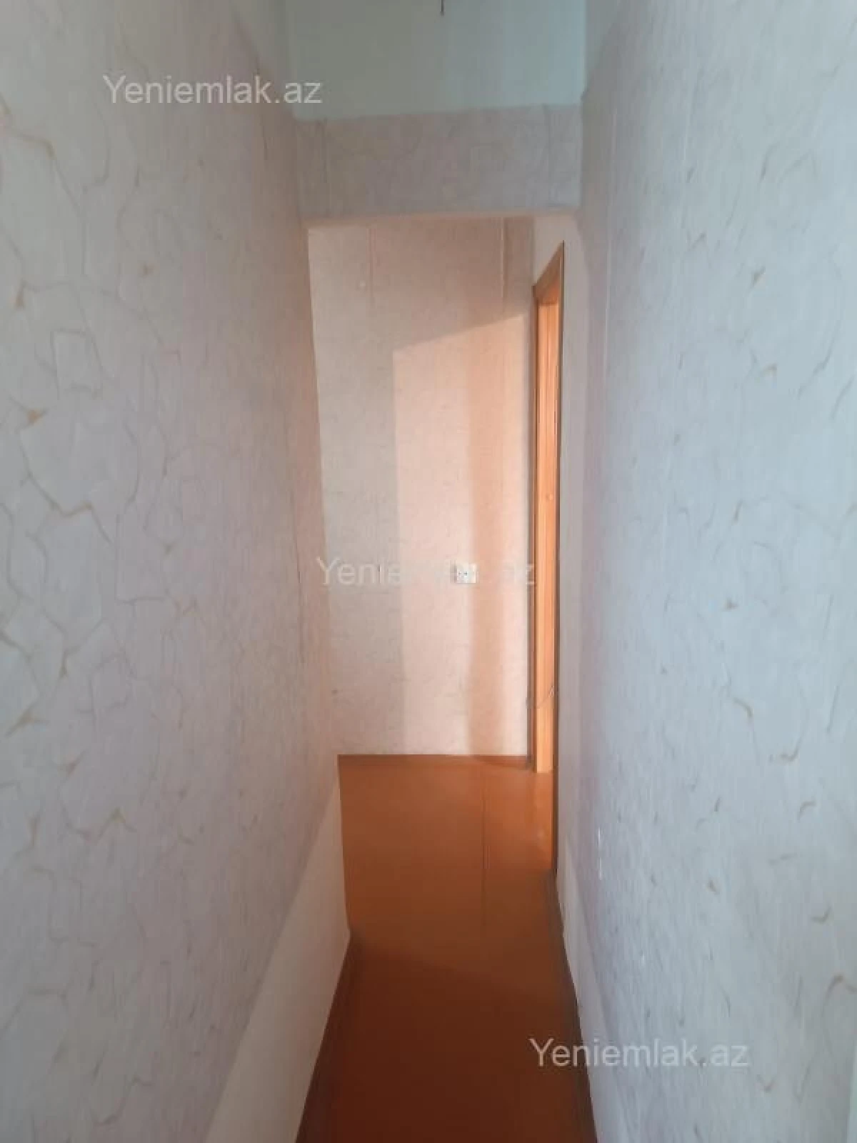Satılır 2 otaqlı köhnə tikili 44 m²