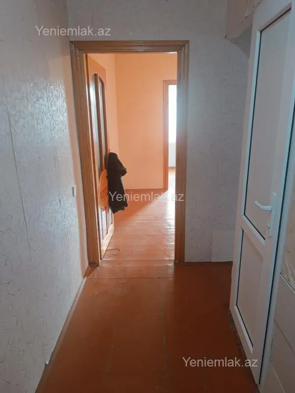 Satılır 2 otaqlı köhnə tikili 44 m²