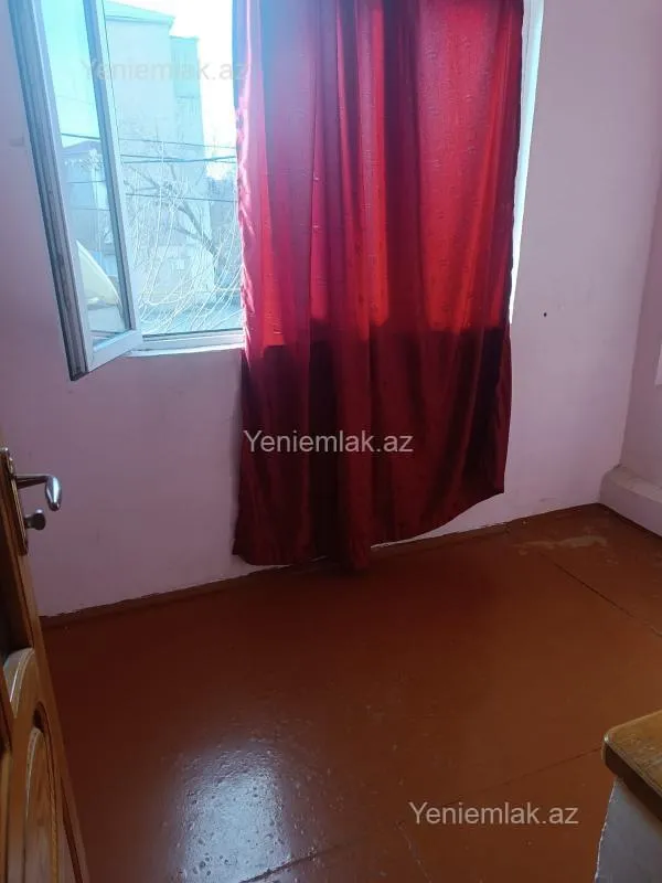Satılır 2 otaqlı köhnə tikili 44 m²
