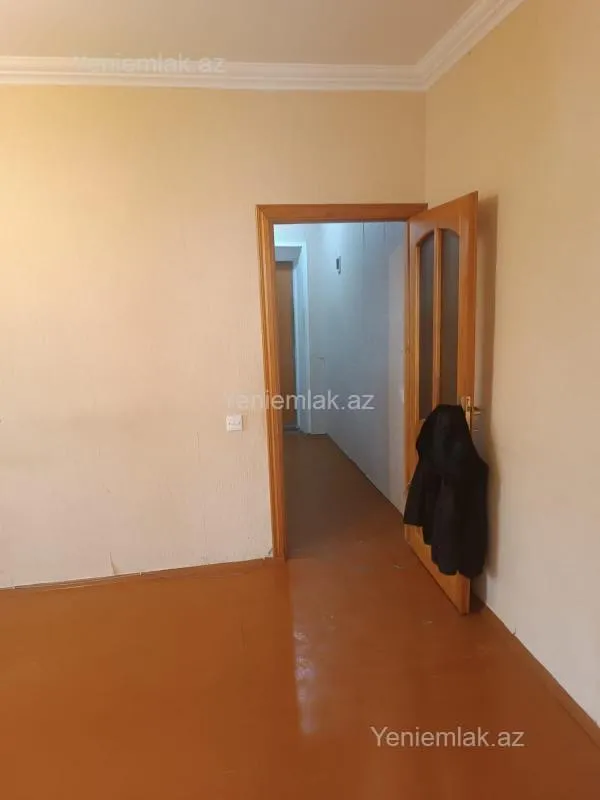 Satılır 2 otaqlı köhnə tikili 44 m²