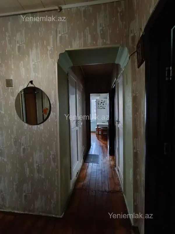 Satılır 3 otaqlı köhnə tikili 80 m²