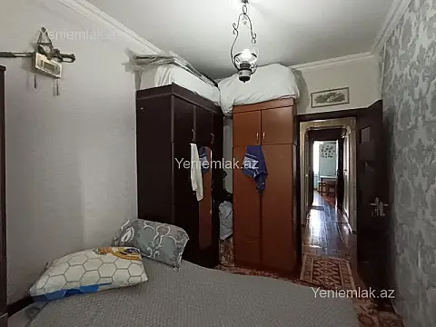 Satılır 3 otaqlı köhnə tikili 80 m²