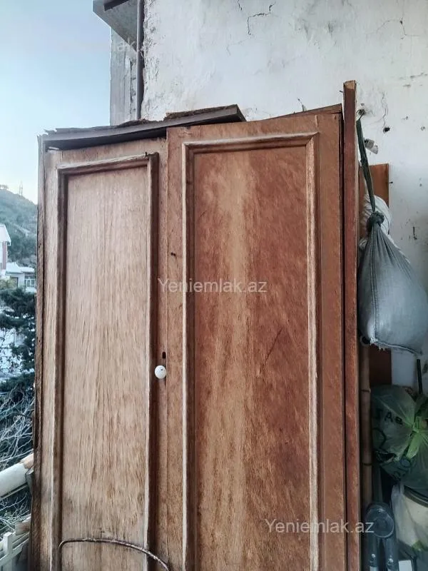 Satılır 3 otaqlı köhnə tikili 80 m²