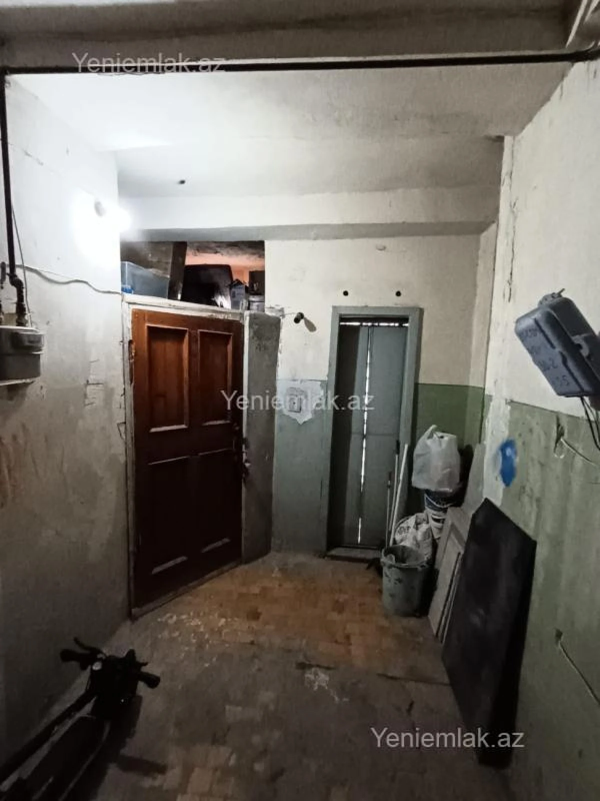 Satılır 3 otaqlı köhnə tikili 80 m²
