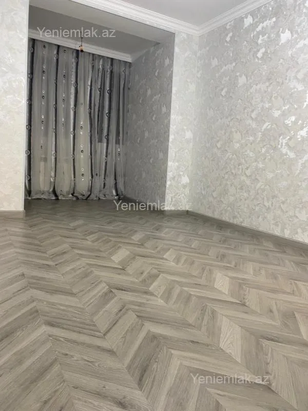 Satılır 3 otaqlı köhnə tikili 75 m²
