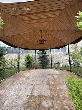 Satılır 5 otaqlı həyət evi 400 m²