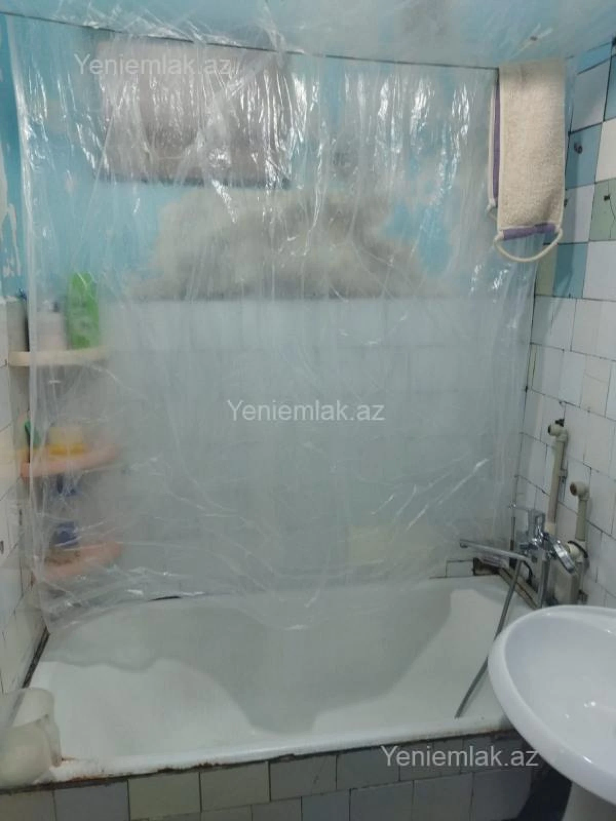 Satılır 2 otaqlı köhnə tikili 50 m²