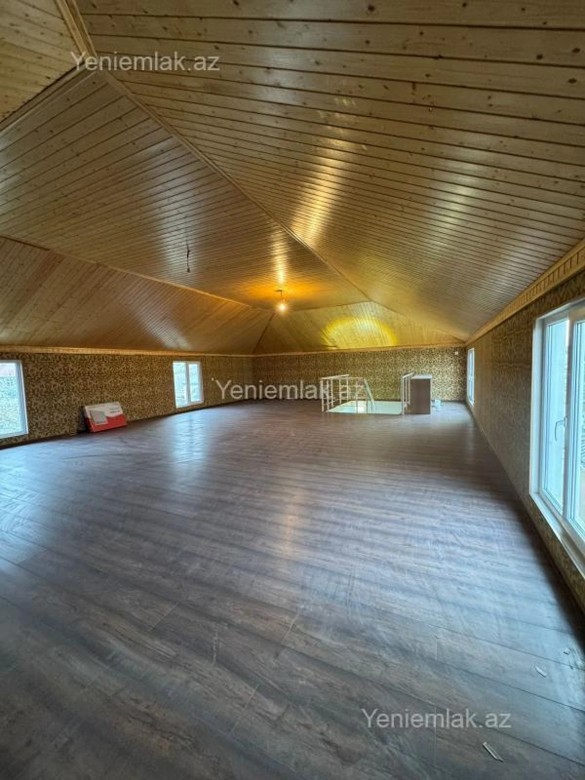 Satılır 4 otaqlı həyət evi 200 m²