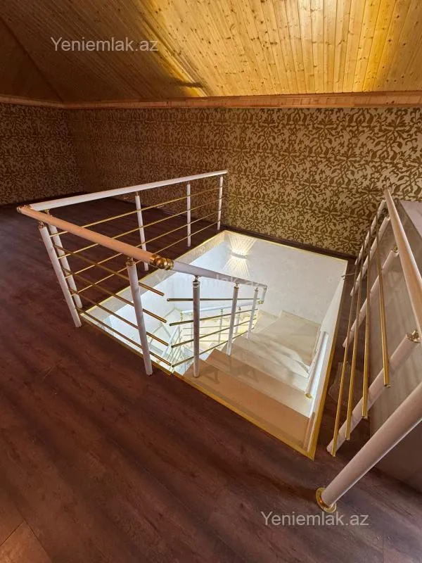 Satılır 4 otaqlı həyət evi 200 m²