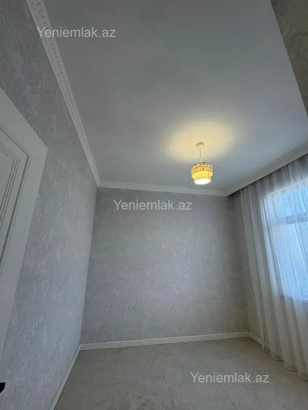Satılır 4 otaqlı həyət evi 200 m²
