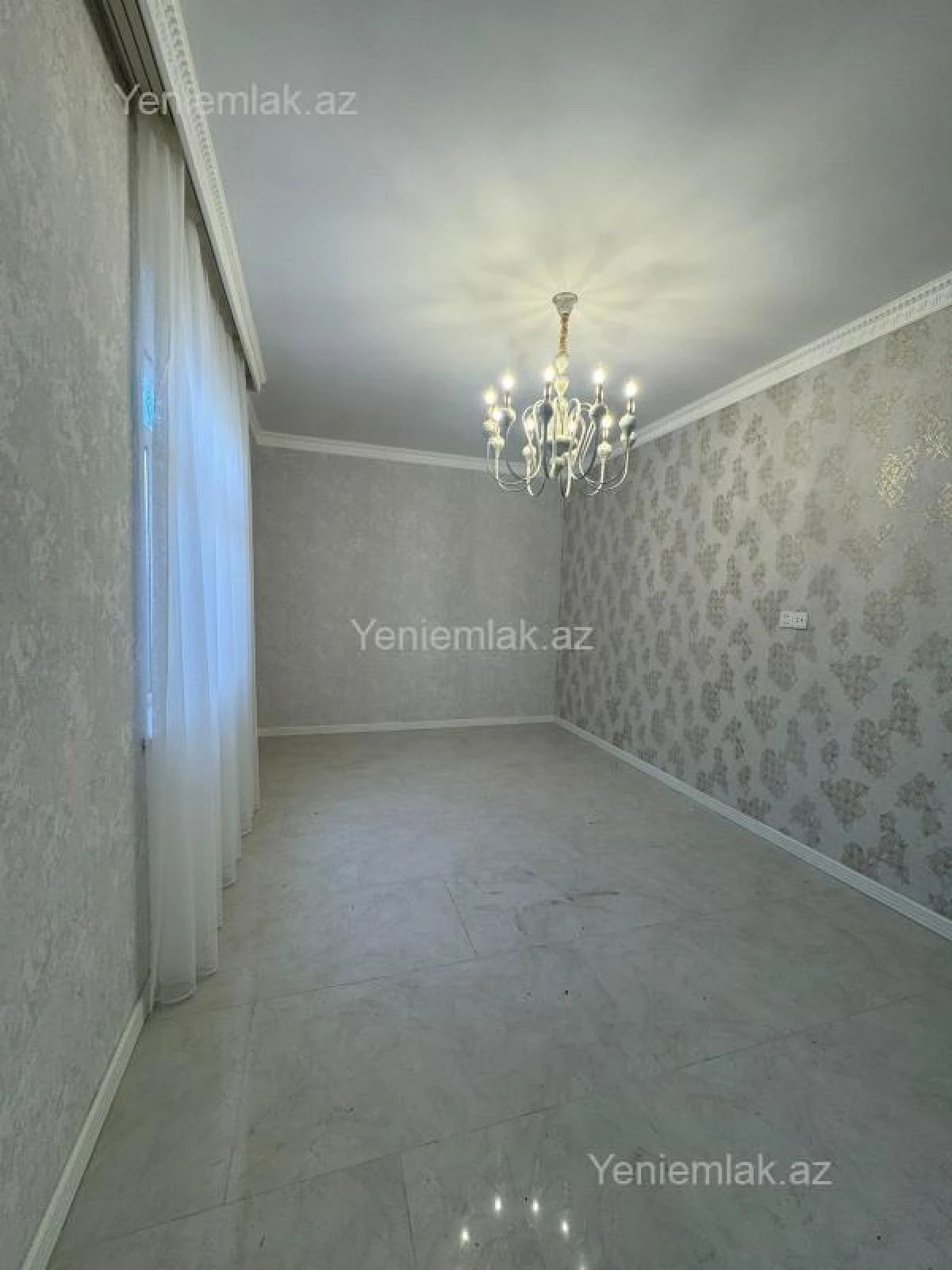 Satılır 4 otaqlı həyət evi 200 m²