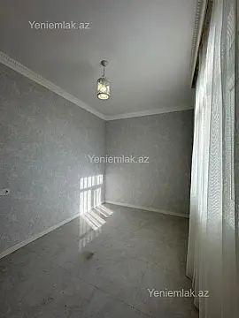 Satılır 4 otaqlı həyət evi 200 m²