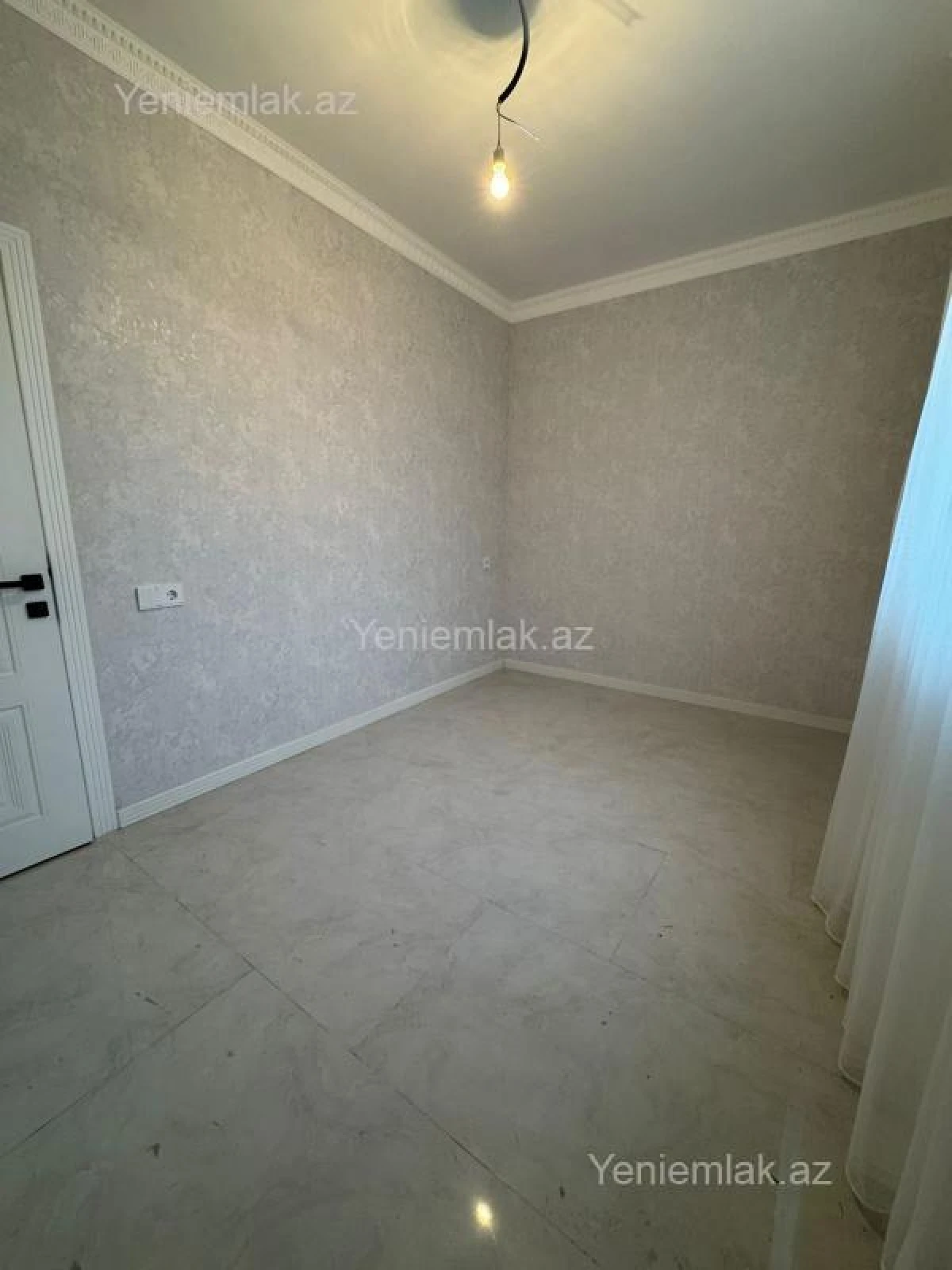 Satılır 4 otaqlı həyət evi 200 m²
