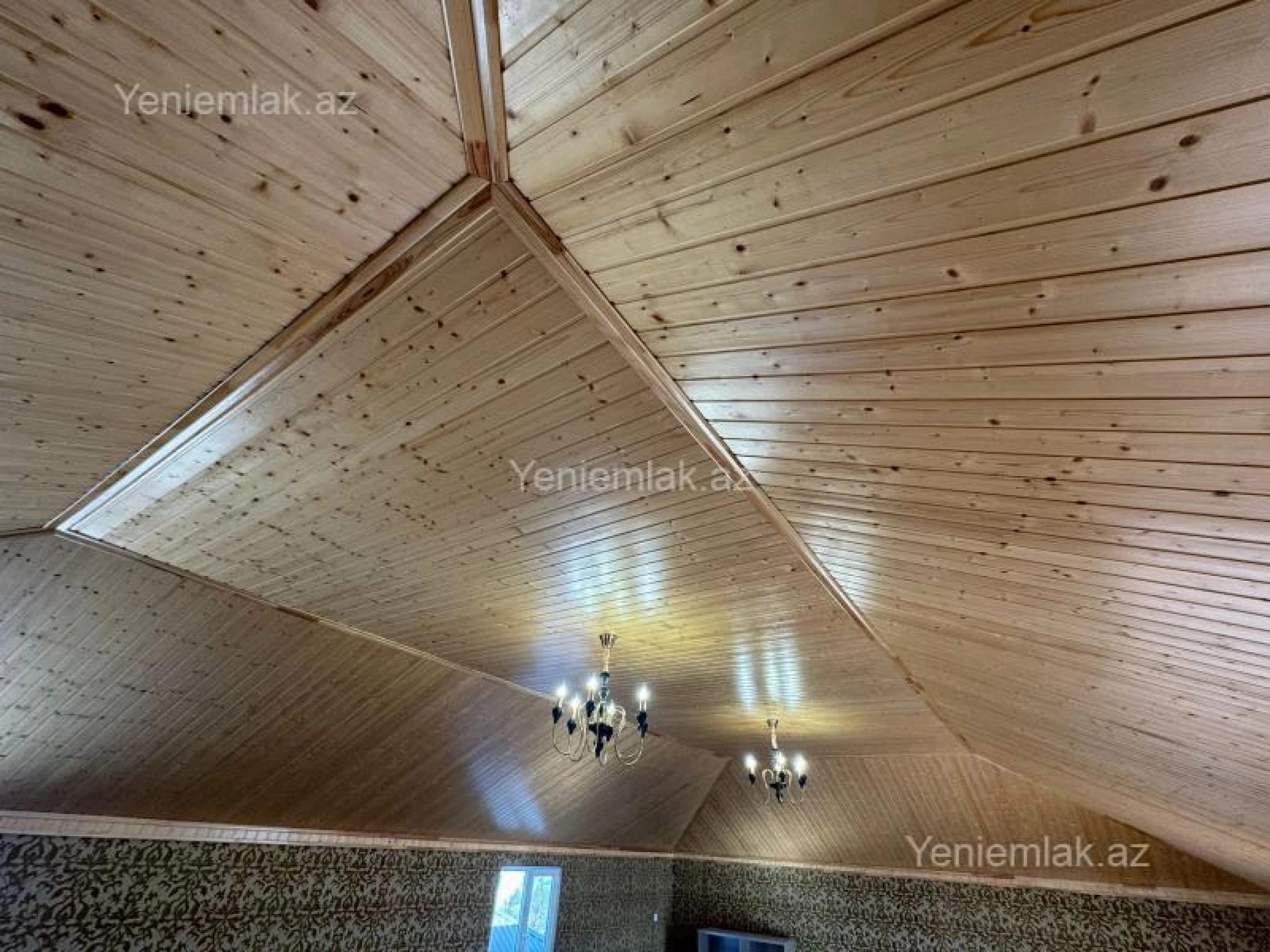 Satılır 4 otaqlı həyət evi 200 m²