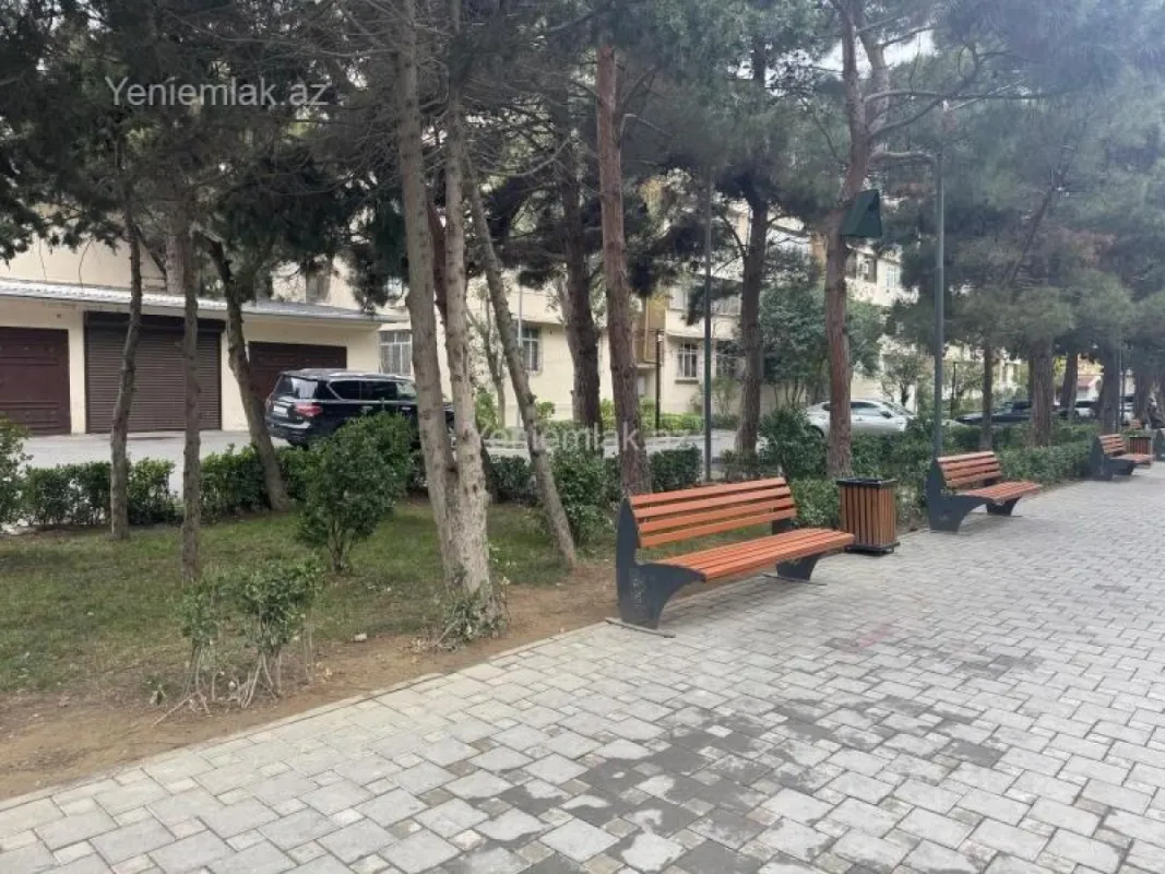 Satılır 1 otaqlı köhnə tikili 48 m²