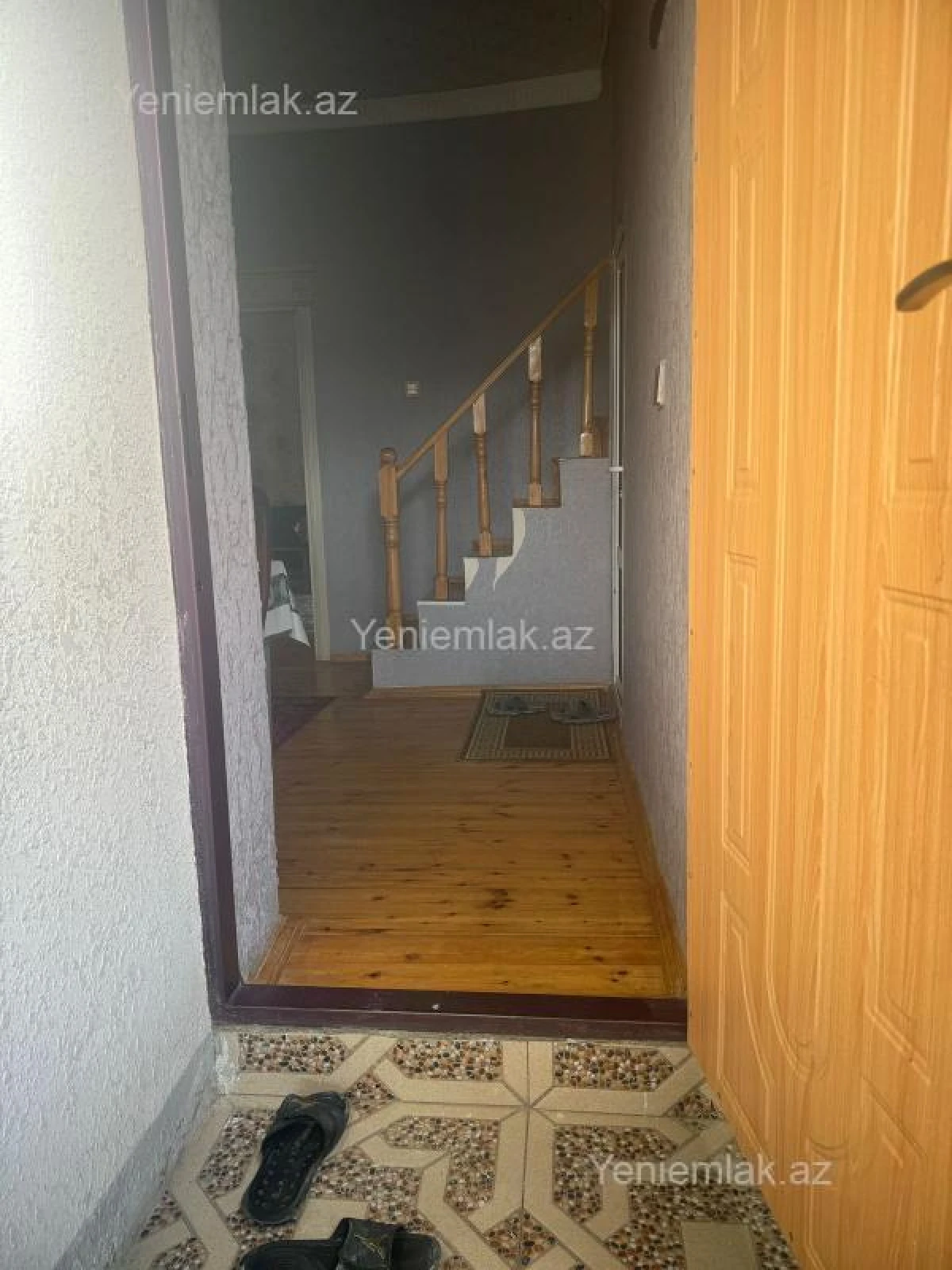 Satılır 5 otaqlı həyət evi 200 m²