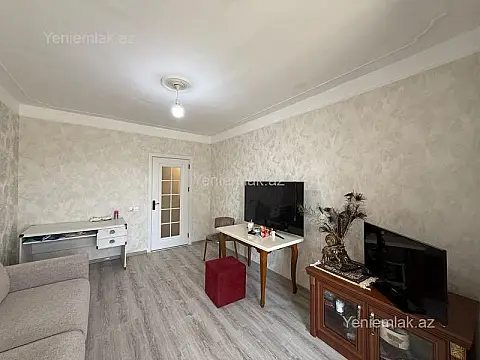 Satılır 3 otaqlı köhnə tikili 65 m²