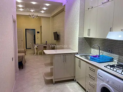 Satılır 3 otaqlı yeni tikili 70 m²