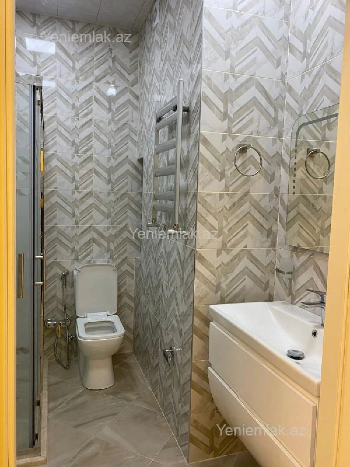 Satılır 3 otaqlı yeni tikili 70 m²