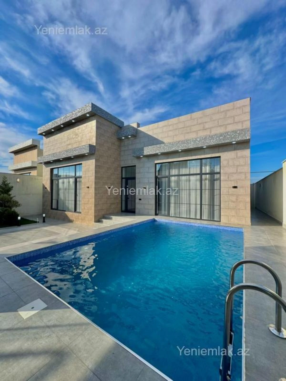 Satılır 4 otaqlı həyət evi 150 m²