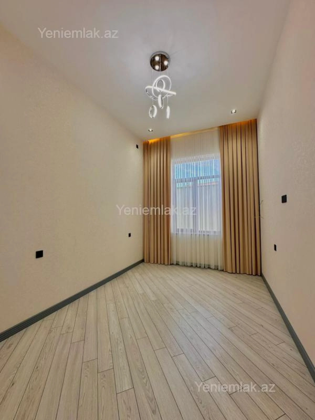 Satılır 4 otaqlı həyət evi 150 m²