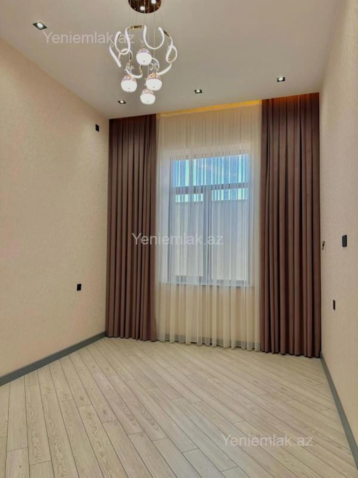 Satılır 4 otaqlı həyət evi 150 m²