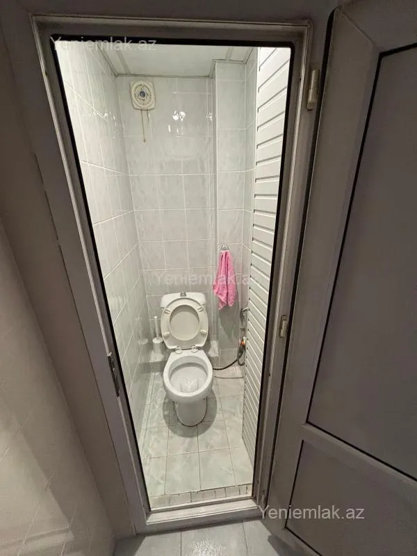 Satılır 3 otaqlı köhnə tikili 72 m²