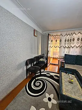 Satılır 2 otaqlı köhnə tikili 55 m²