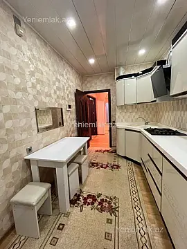Satılır 4 otaqlı köhnə tikili 93 m²