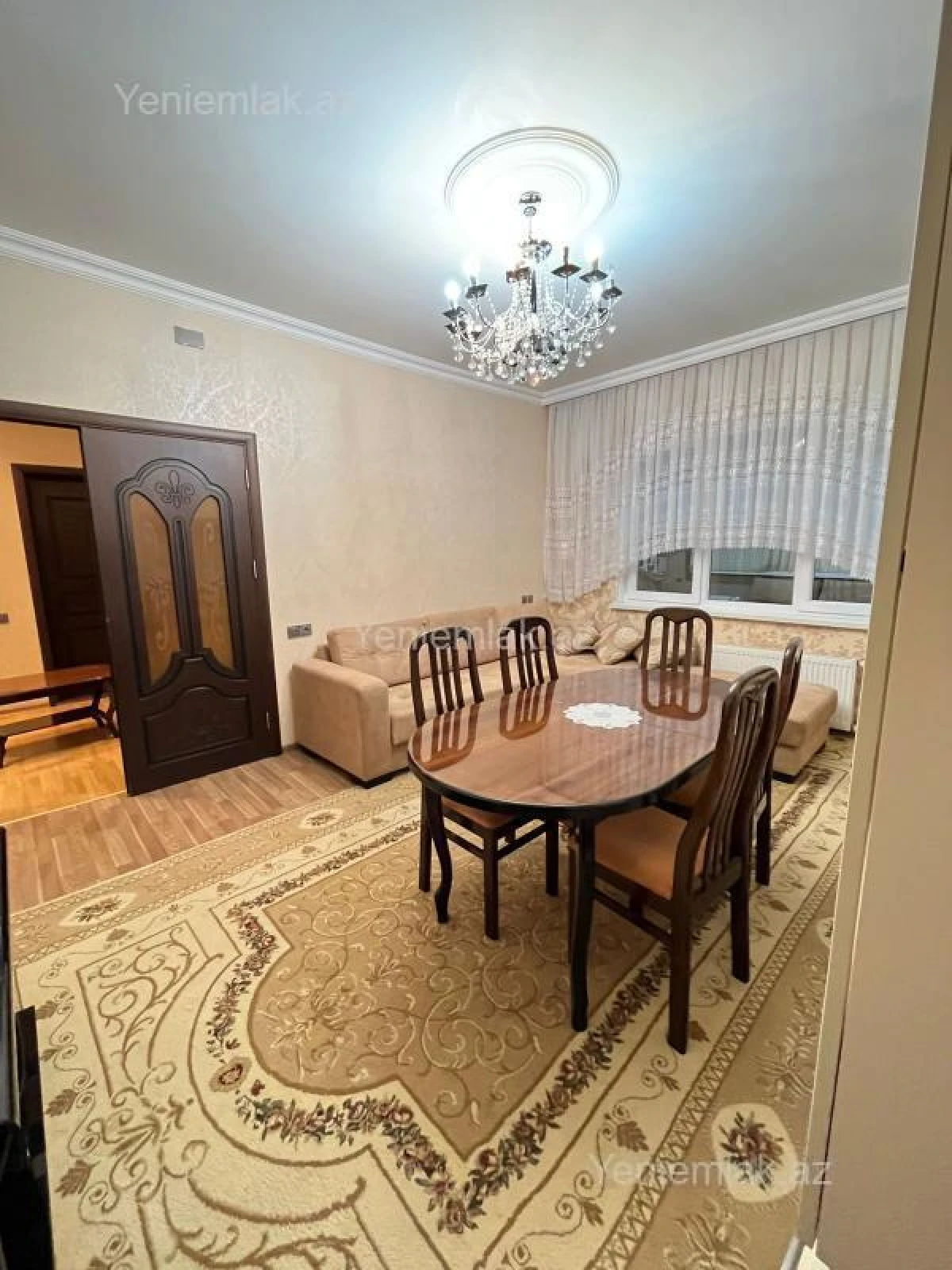 Satılır 4 otaqlı köhnə tikili 93 m²