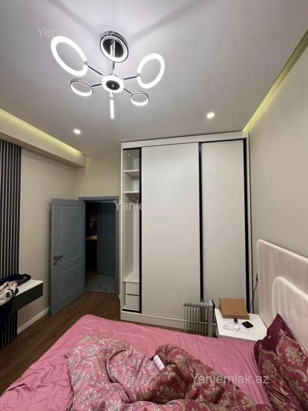 Satılır 2 otaqlı yeni tikili 70 m²