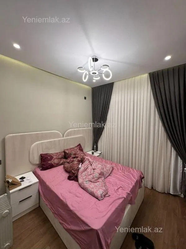 Satılır 2 otaqlı yeni tikili 70 m²