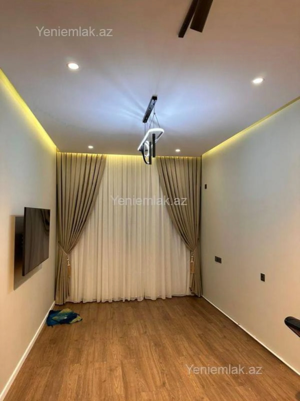 Satılır 2 otaqlı yeni tikili 70 m²