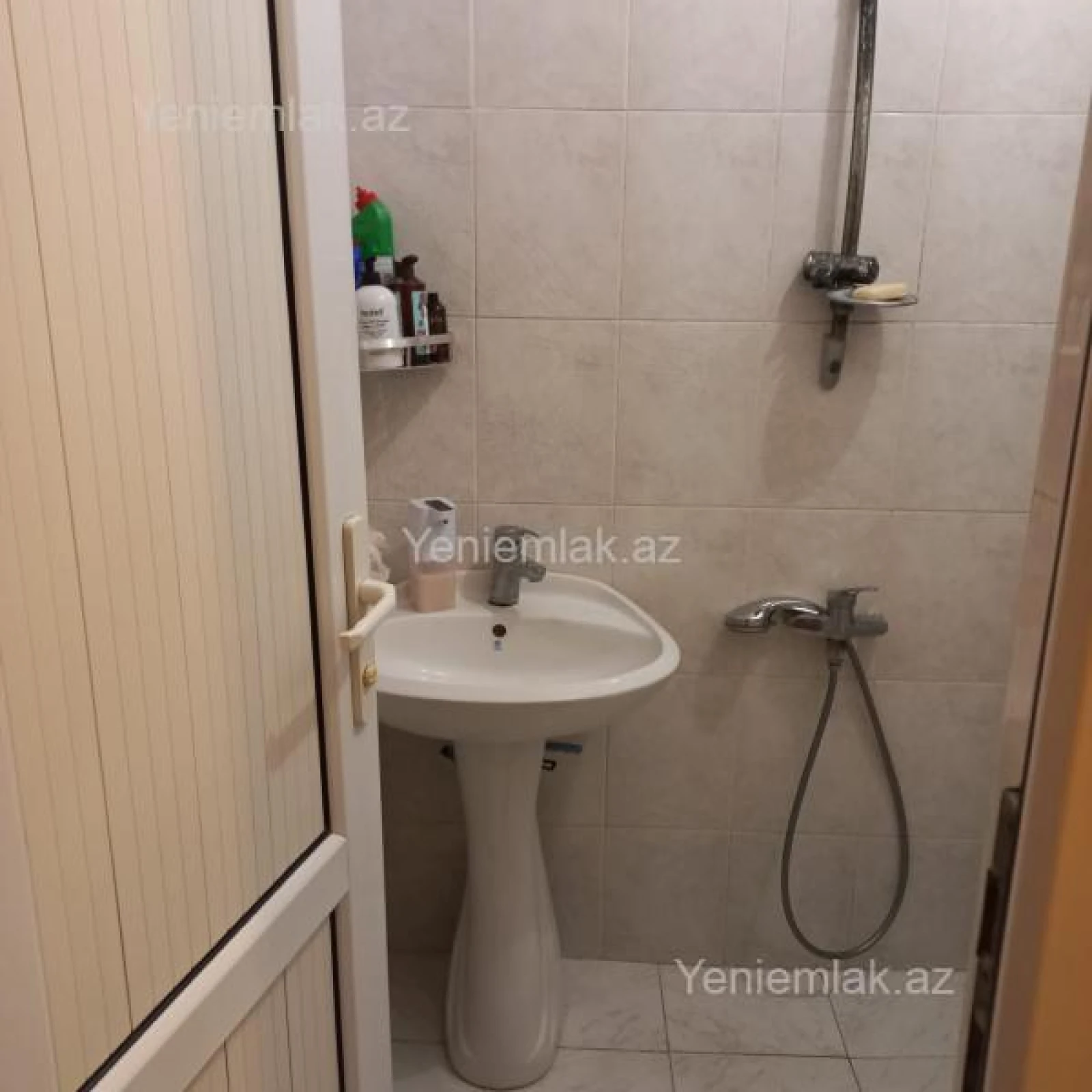 Satılır 3 otaqlı həyət evi 100 m²