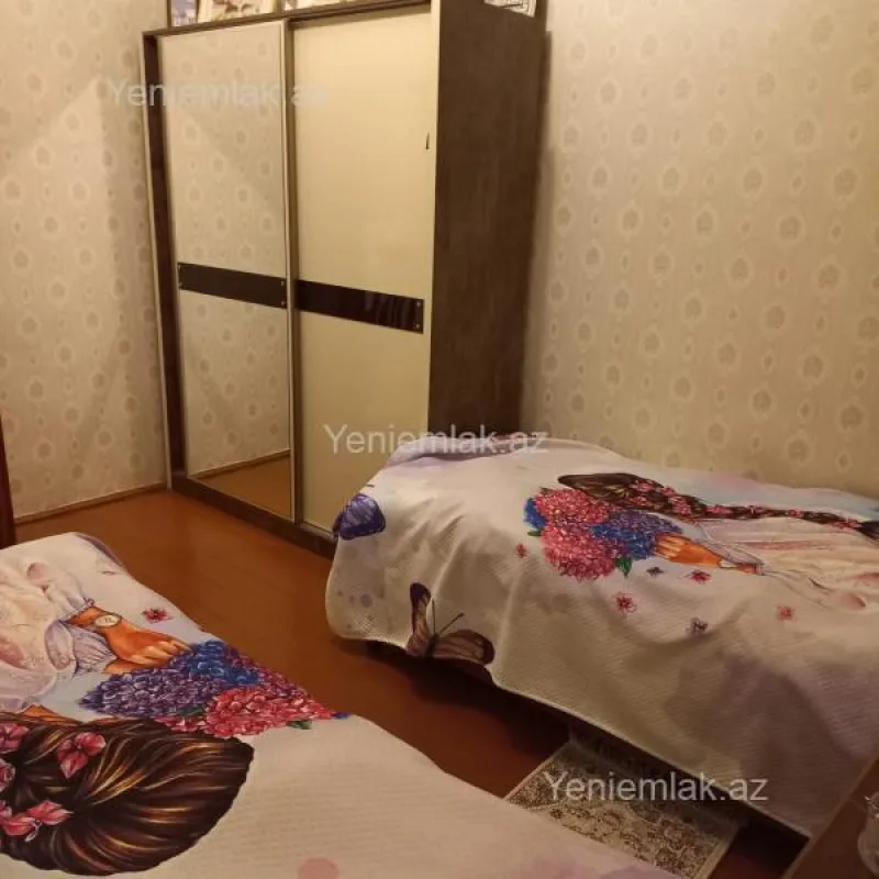 Satılır 3 otaqlı həyət evi 100 m²