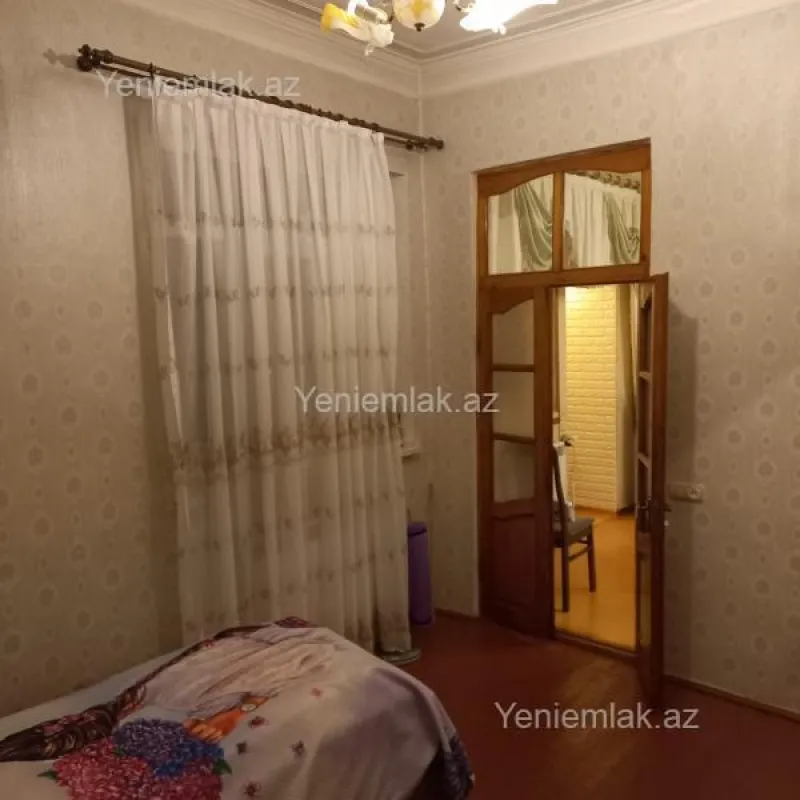Satılır 3 otaqlı həyət evi 100 m²