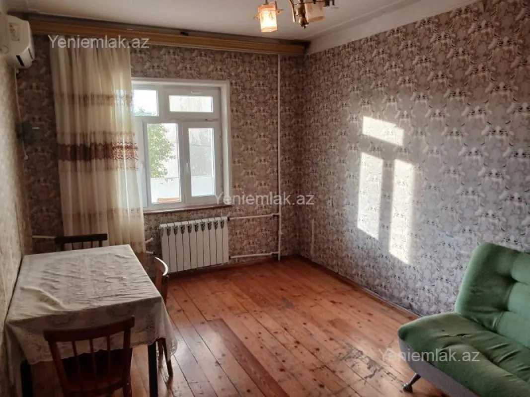 Satılır 3 otaqlı köhnə tikili 80 m²