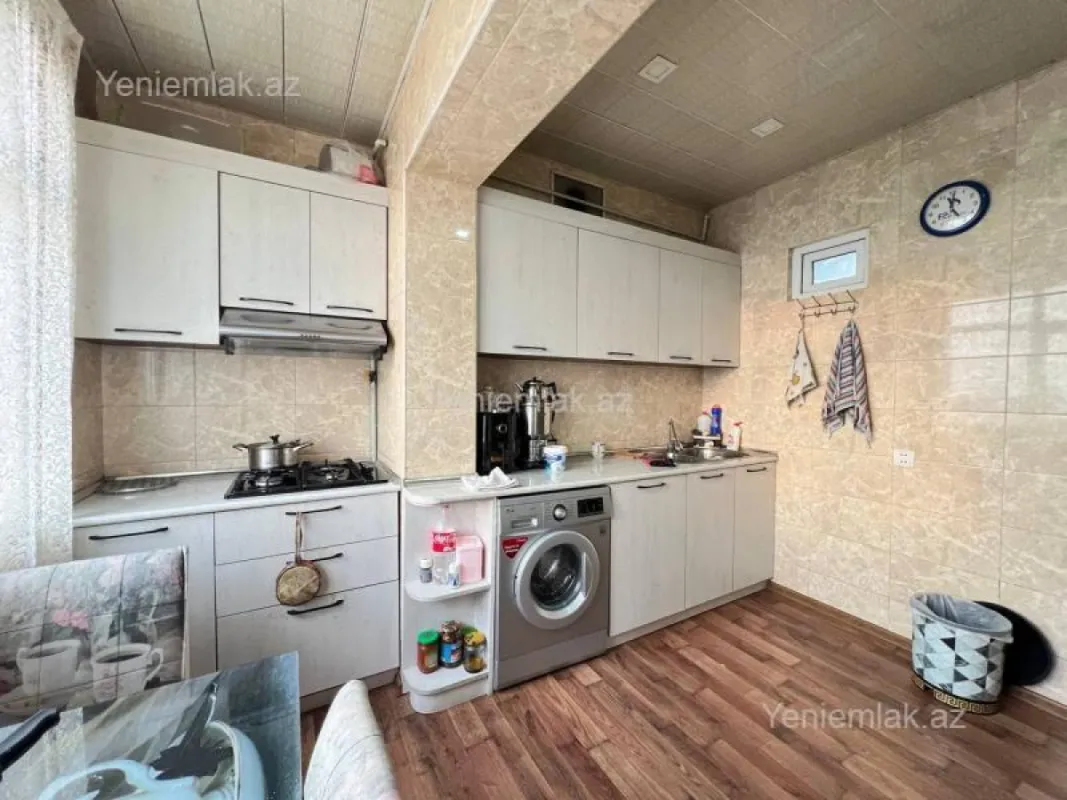 Satılır 3 otaqlı köhnə tikili 85 m²