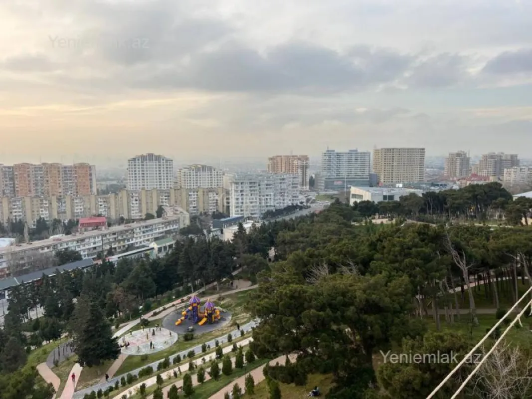 Satılır 3 otaqlı köhnə tikili 85 m²