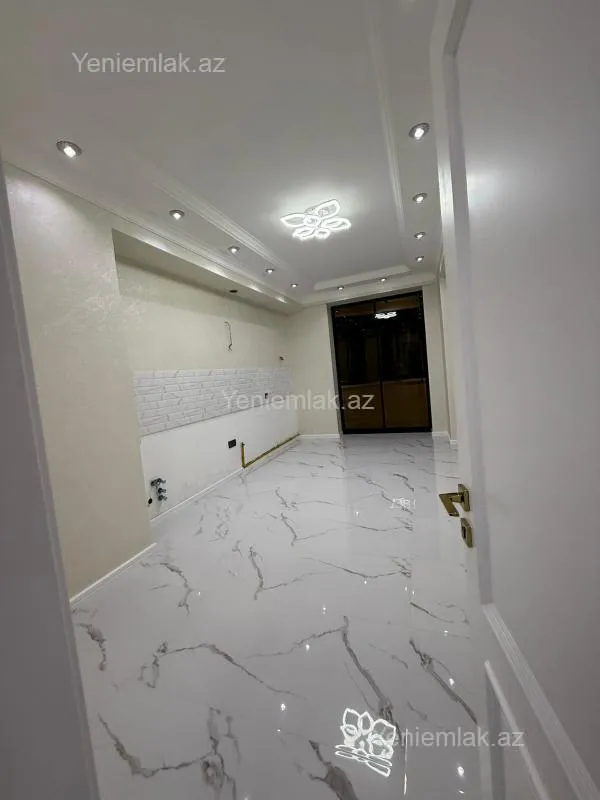 Satılır 3 otaqlı yeni tikili 145 m²