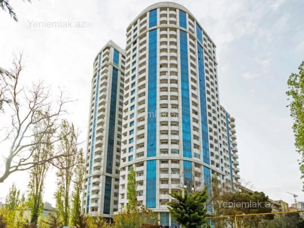 Satılır 2 otaqlı yeni tikili 110 m²