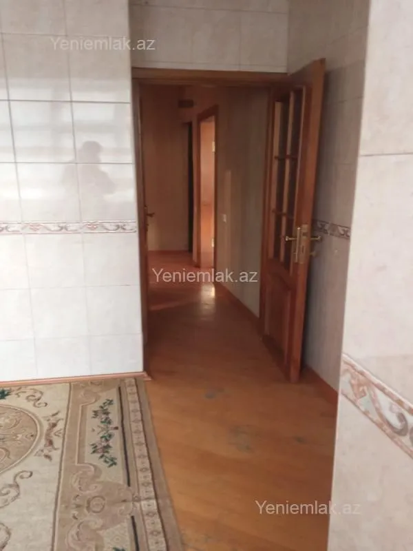 Satılır 2 otaqlı köhnə tikili 60 m²