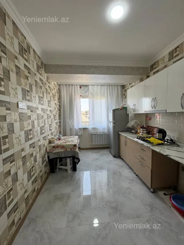Satılır 3 otaqlı yeni tikili 73 m²