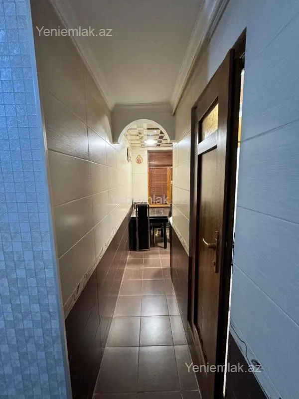 Satılır 2 otaqlı köhnə tikili 65 m²