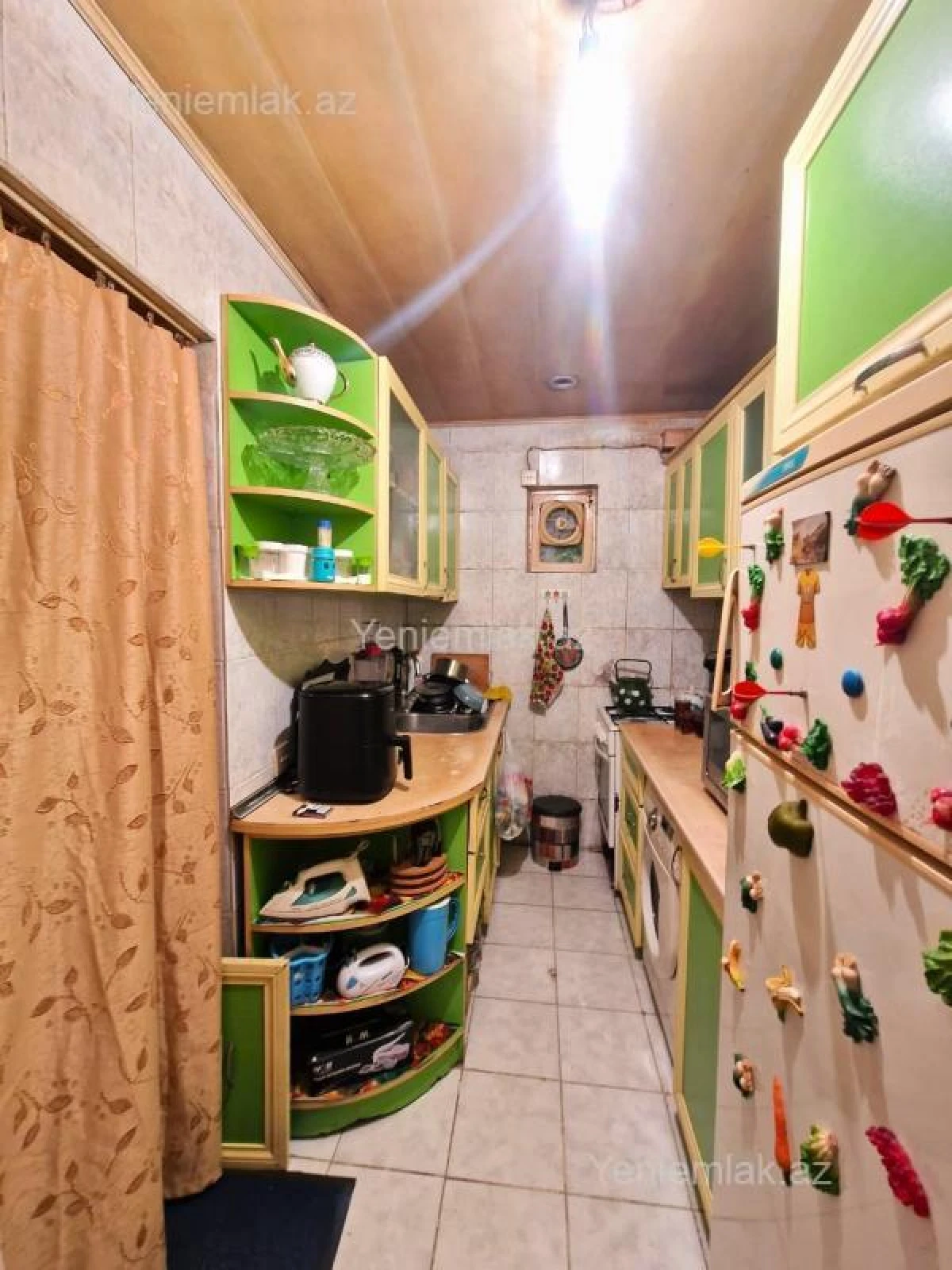 Satılır 4 otaqlı köhnə tikili 100 m²